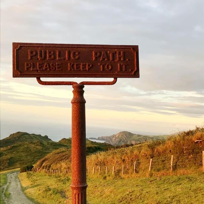 Paramount Apartments Ilfracombe, Arty Seaside Holiday Apartments מראה חיצוני תמונה