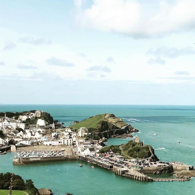 Paramount Apartments Ilfracombe, Arty Seaside Holiday Apartments מראה חיצוני תמונה
