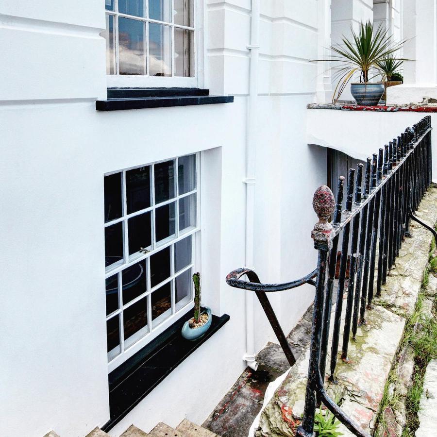 Paramount Apartments Ilfracombe, Arty Seaside Holiday Apartments מראה חיצוני תמונה