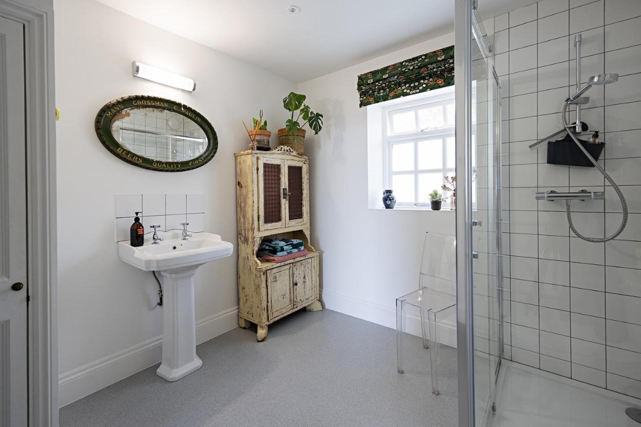 Paramount Apartments Ilfracombe, Arty Seaside Holiday Apartments מראה חיצוני תמונה